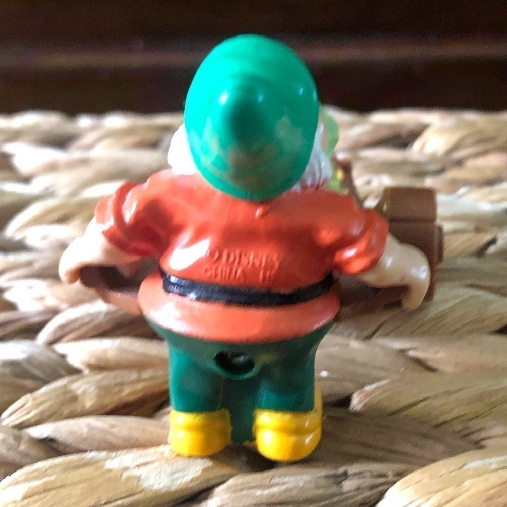 Vintage Disney Snow White and the Seven Dwarfs: Doc figure with gem cart - Picture 3 of 4